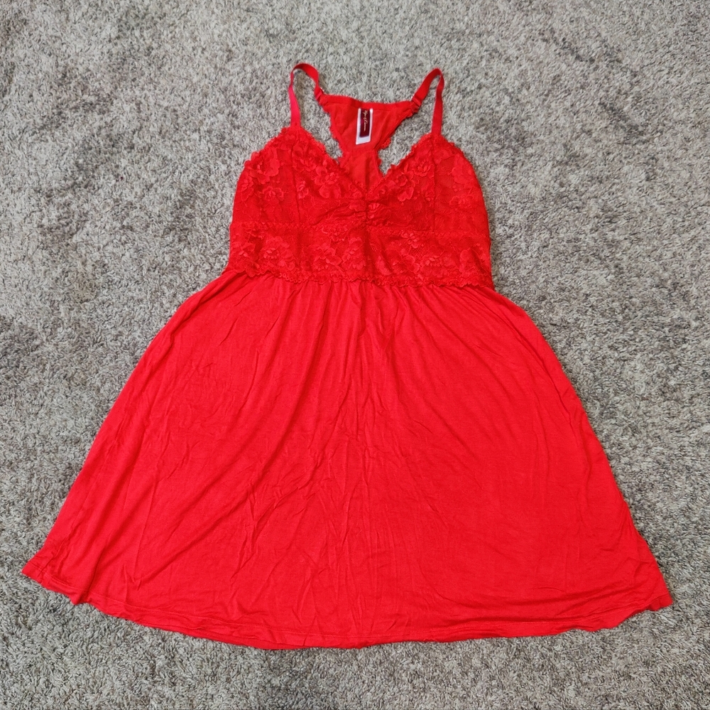 Hips & Curves Red Lace Nightgown